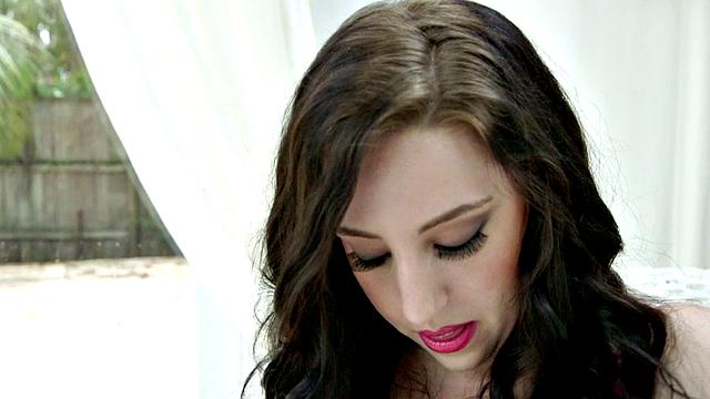 Kamryn Monroe: Stiff Nipples and Wet Cookie