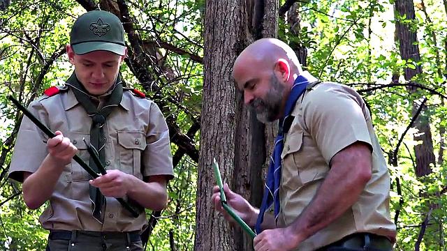 Bottom twink barebacked by scout