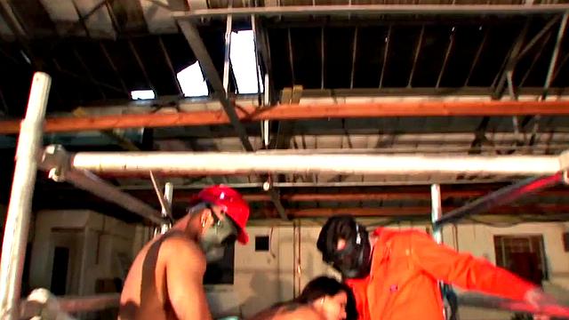 3-Way with Colombiana Valery Summer