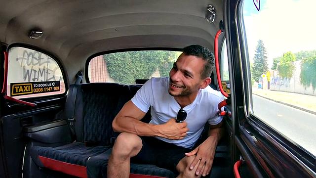 Roundass cabbie sucking off and riding passenger's cock