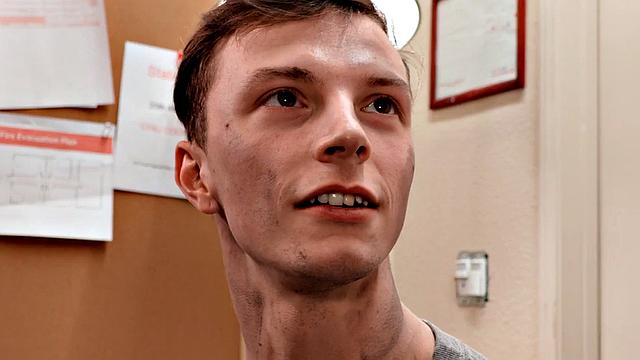 Athletic jock bareback fucks asshole after BJ