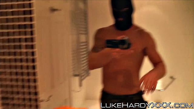 Slutty Elita enjoys her anal creampie