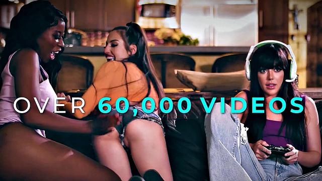 LEZ BE BAD - Horny Chanel Camryn & Ameena Green Have Fingering & Scissoring Shaking Orgasms