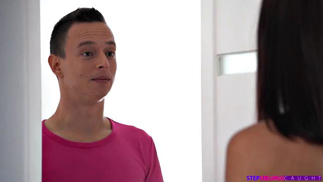 Quit Spying and Come Bang Me - S27:E2
