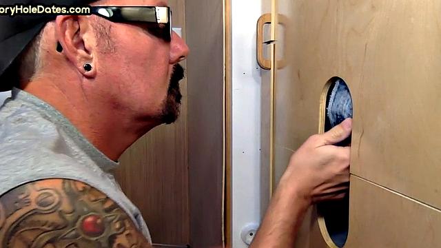 Real gaydaddy rewarded with cum in mouth after long blowjob