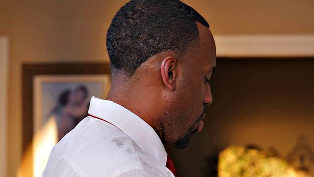 Stepmom's black colleague seduces her into banging his hard rod