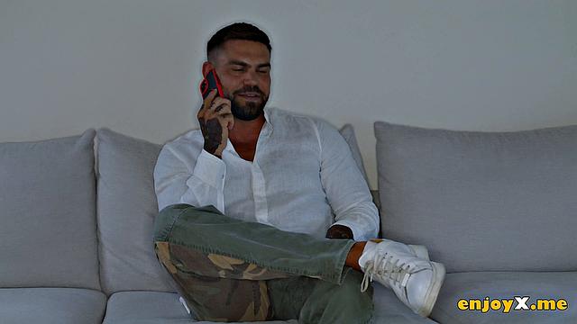 Sexy Santa Agatha Vega delivers a Xmas gift! Full HD sex industry star action.