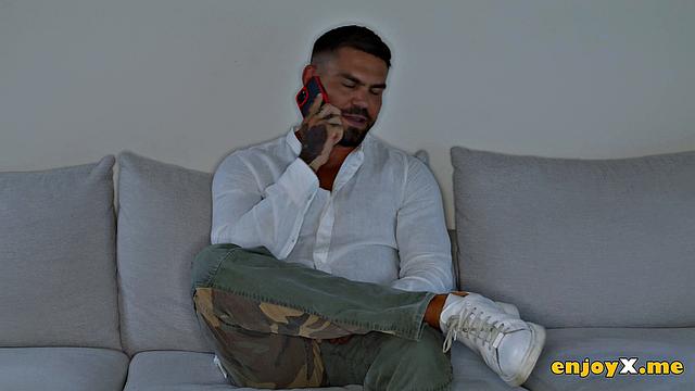 Sexy Santa Agatha Vega delivers a Xmas gift! Full HD sex industry star action.