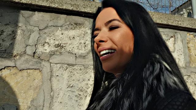 A trimmed American brunette get her pussy licked and fucked in POV outdoors