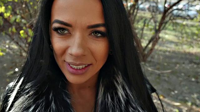 A trimmed American brunette get her pussy licked and fucked in POV outdoors