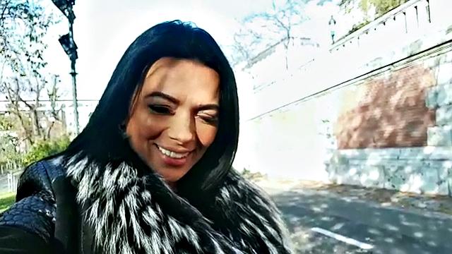 A trimmed American brunette get her pussy licked and fucked in POV outdoors