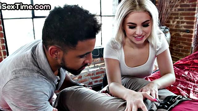 Bisex facesitting with big ass fucked in IR 3some