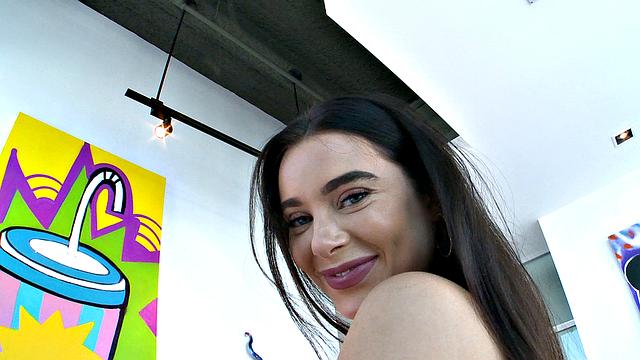 лана отдается в анал и делает минет