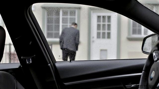 Майя Кендрик изменяет мужу на его глазах, куколд смотрит и дрочит рядом.