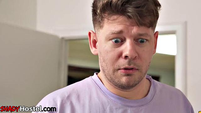 Stunning sluts pussydrilled in 3way