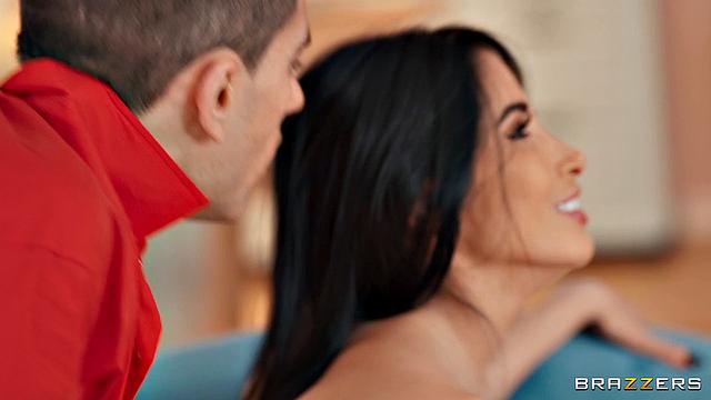 Escandalo! Drama Behind Camera