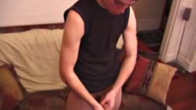 Brady Walker Cums On His Own Face