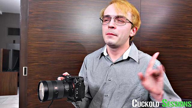 CuckoldSessions - Hot Babe Fucks Guest In Front Of Her BF On Sex Positive Show