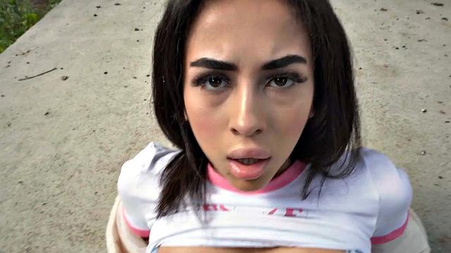 Public 21yo babe fucks and sucks stranger's outdoor