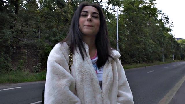 Public 21yo babe fucks and sucks stranger's outdoor