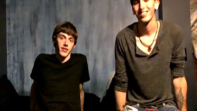 Zach Carter &amp;amp; Jacob Tyler - Hot Boyfriends Flip Flop Around