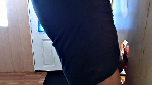 Black Man Milked At Gloryhole