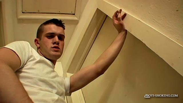 Bryce Chains in the Hallway - Hot Encounter