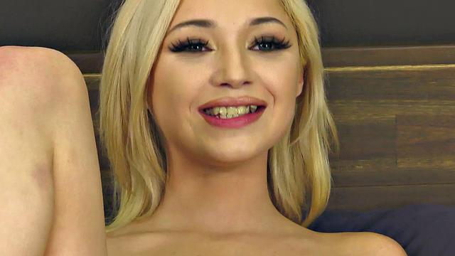 Petite Blonde Babe Sia Lust Can't Stop Jerking Off and Showing her Shaved Pussy
