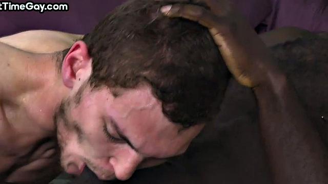 Str8 amateur stud's 1st time barebacked after blowjob