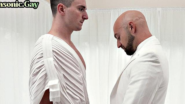 Submissive amateur obeying DILF