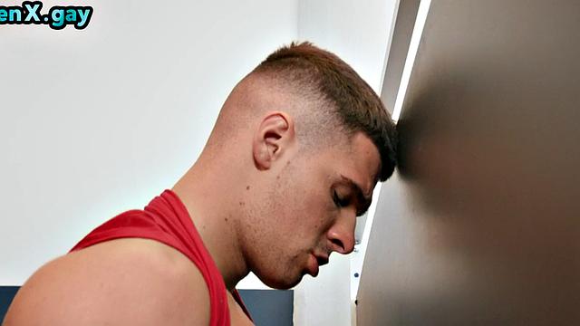 Barebacked stud enjoys anal fucking by big white dick