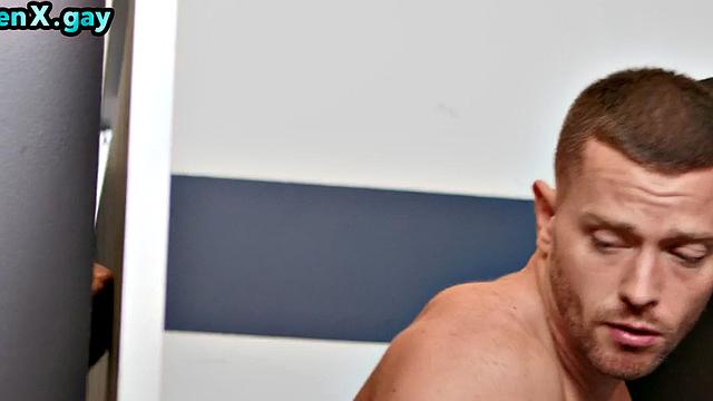 Barebacked stud enjoys anal fucking by big white dick