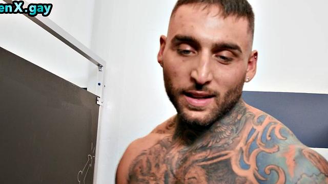 Barebacked stud enjoys anal fucking by big white dick