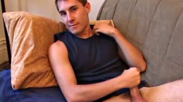 Kiefer Foxx Enjoys Handjob