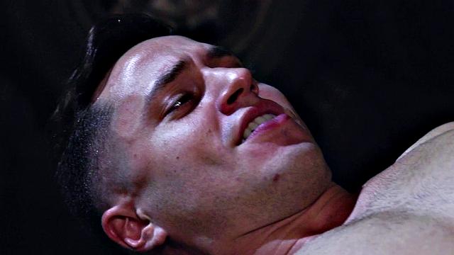 кейд маддокс не удержался и воткнул в джексона белла по полной