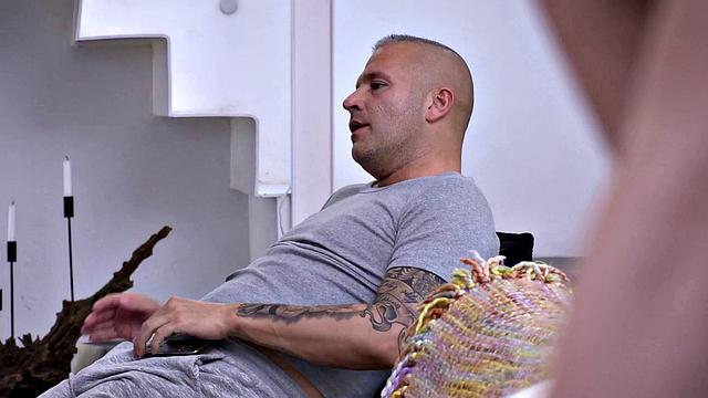 21 SEXTURY - Hardcore Threesome With Veronica Leal And Two Cocks For Her Pleasure