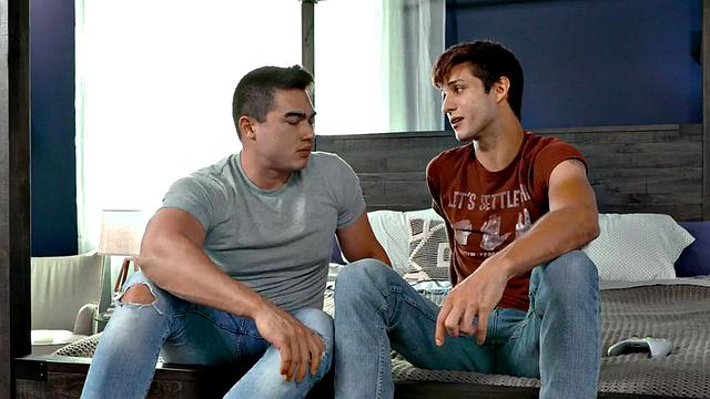 Hairy stud bareback banged by Asian top