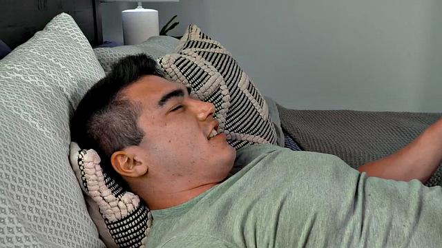 Hairy stud bareback banged by Asian top