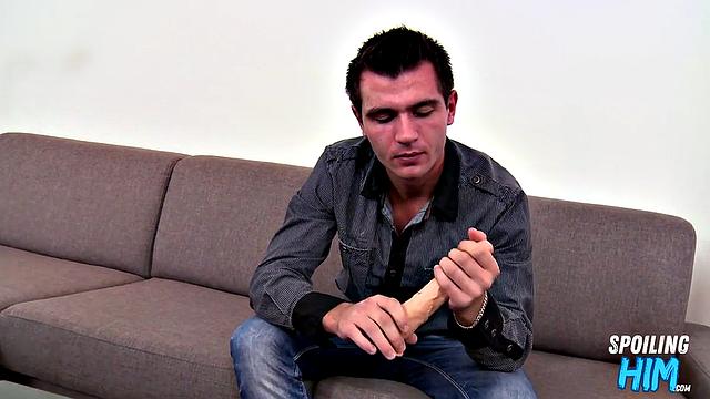 Casting showing cocksucking skills