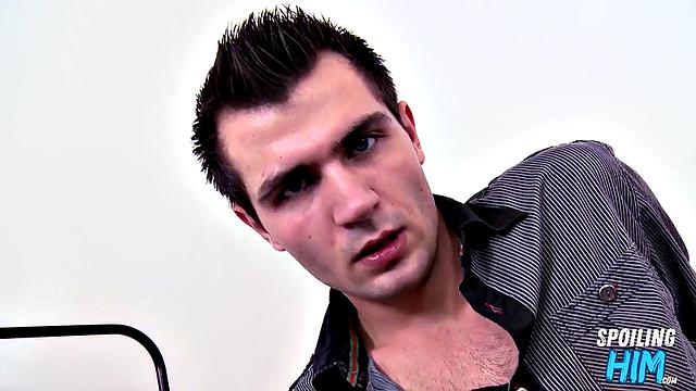 Casting showing cocksucking skills