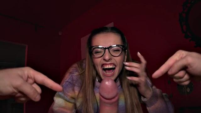 Sinful upskirt 21yo deepthroating bae before getting fucked