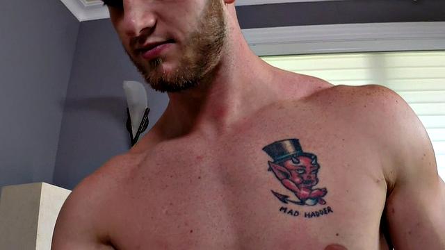 Muscular stud bangs inked up babe in hot anal casting with doggystyle action