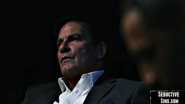 Cockhungry sexy babe gets pounded