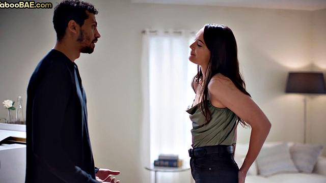 Bigbooty hottie fucked by BF