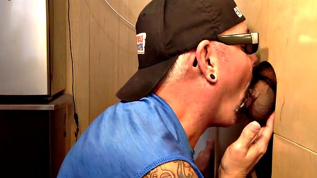 Gloryhole DILF sucks dick for fresh cum in mouth