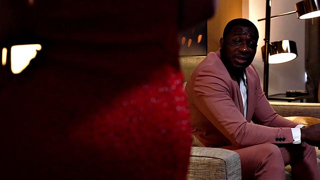 У Слимтик Вик свой способ продвинуть мужа по работе - bbc творит чудеса