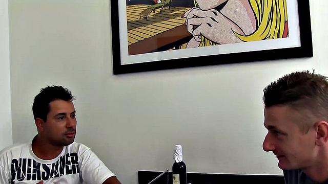 Shemale Amanda Fialho bareback with 2 guys