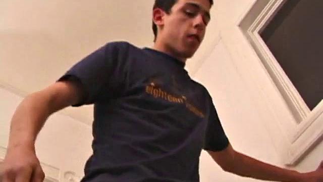 Luciano Jacks His Meat