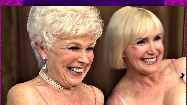 Jewel, Lola Lee and a stud: The three-way