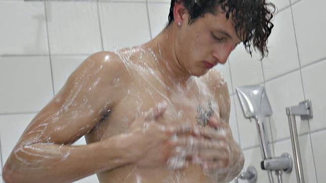 Watch A Handsome 21-Year-Old Fuck